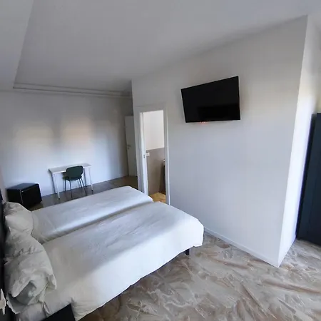 招待所 Grace House